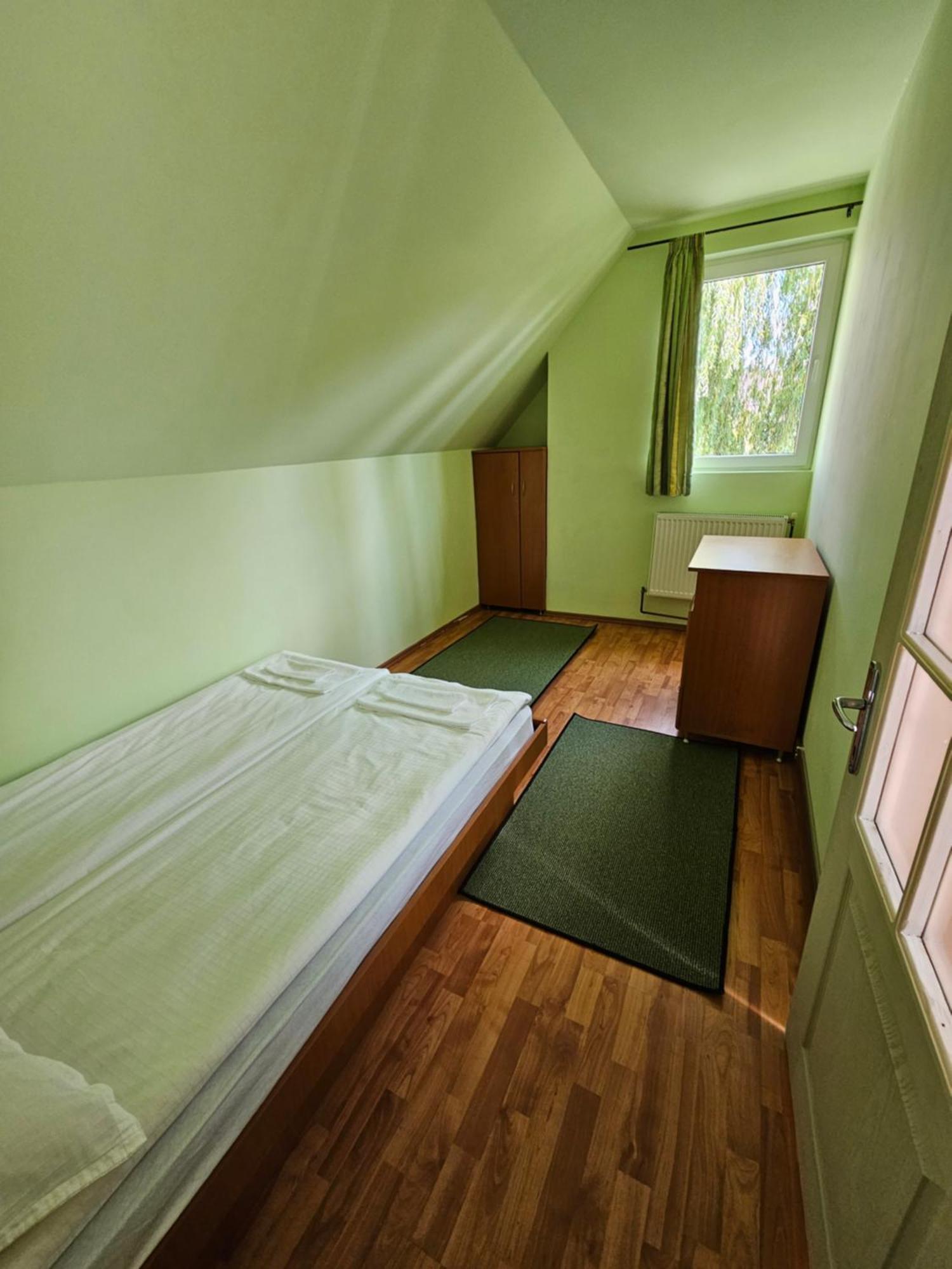 Fuzfa Apartman Joseni  Luaran gambar