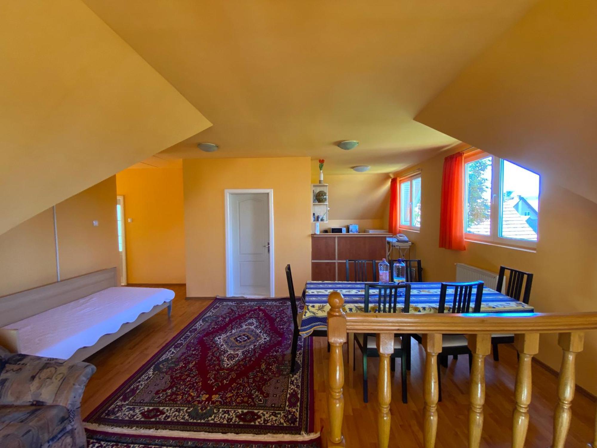 Fuzfa Apartman Joseni  Luaran gambar