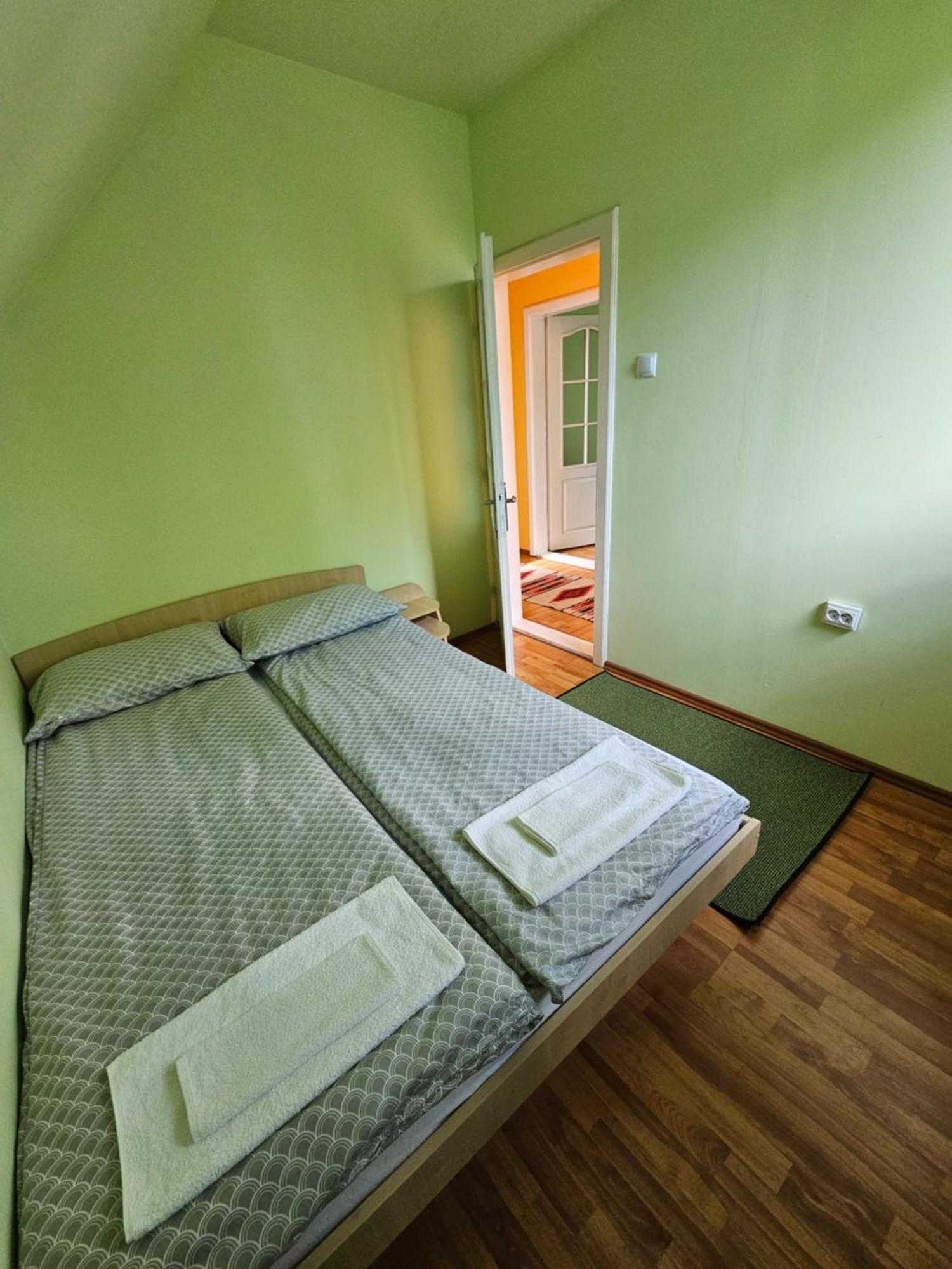 Fuzfa Apartman Joseni  Luaran gambar